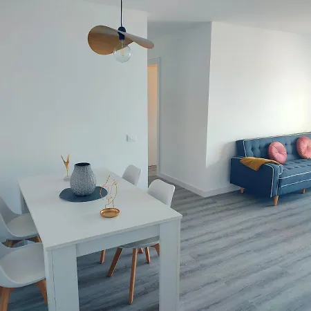 Increíble apartamento en residencial con piscina.
